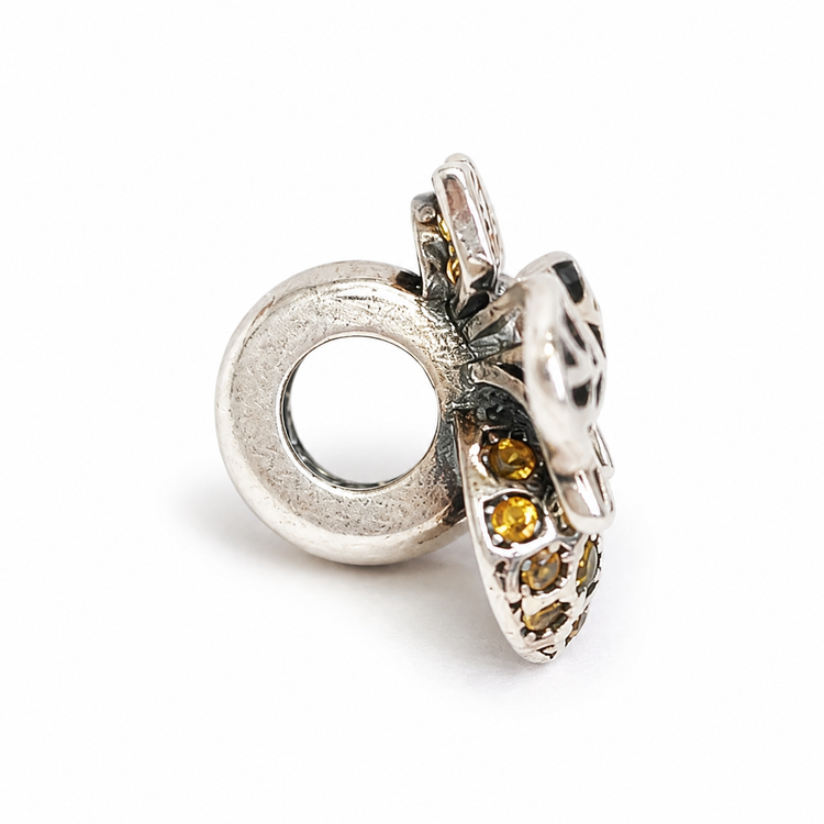 مخصوص خاص پسندان :چارم نقره پاندورا وارداتی طرح زنبور نگین دار خاص پسند